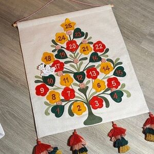 🎄Colorful Embroidered Advent Wall Hanging